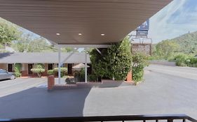 Mariposa Lodge Exterior photo