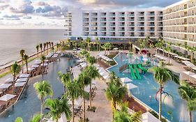 Hilton Cancun, An All-Inclusive Resort Exterior photo