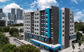 Hotel Tru By Hilton Miami West Brickell Exterior photo