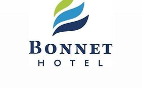 Bonnet Hotel Surabaya Exterior photo