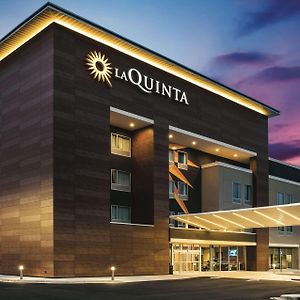 La Quinta Inn & Suites By Wyndham Atlanta South - Mcdonough Exterior photo