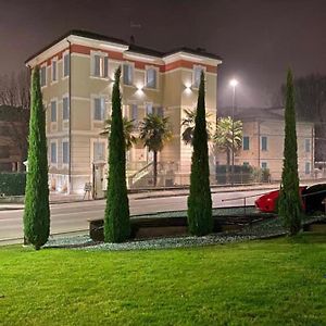 Hotel Villa Maranello Exterior photo