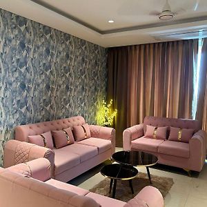 Luxurious And Spacious Private Room In Kharadi, Near Eon It Park Pune Exterior photo