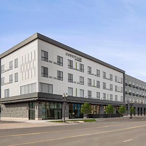 Hotel Courtyard By Marriott Lansing Downtown Exterior photo
