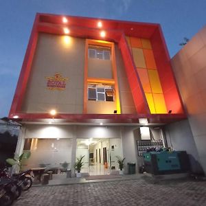 Royal Guesthouse Bandar Lampung Exterior photo