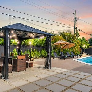 Stunning Miami Heated Pool House Villa Exterior photo