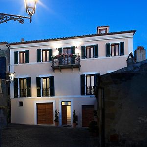 Dimo' Re Bed and Breakfast Farnese Exterior photo