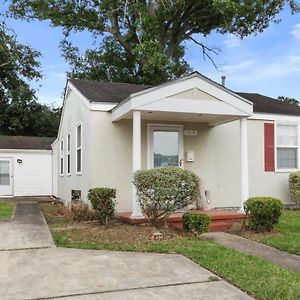 4Bd Metairie Retreat With Driveway And Yard Villa Exterior photo
