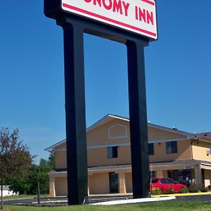 Economy Inn Wentzville Exterior photo