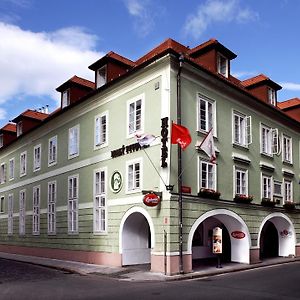 Hotel Maly Pivovar Český Krumlov Exterior photo