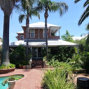 Lakeside Bed & Breakfast Perth Exterior photo