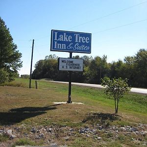 Lake Tree Inn & Suites Marion Exterior photo
