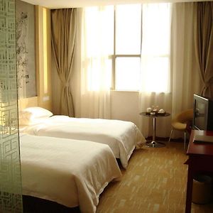 Golden Palace Hotel Shénzhen Room photo