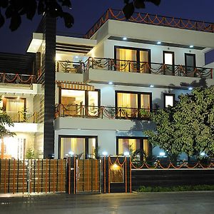 North East Residency Hotel Gurgaon Exterior photo