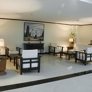 Ilocos Norte Hotel & Convention Center Laoag Exterior photo