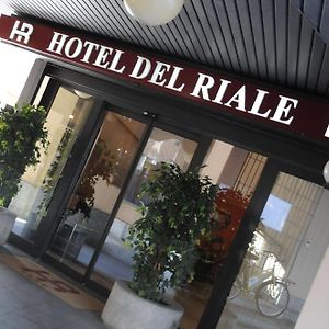 Hotel Del Riale Parabiago Exterior photo