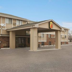 Super 8 By Wyndham Sioux Falls Near Convention Center Exterior photo