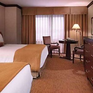 Ameristar Casino Hotel Área metropolitana de Kansas City Room photo