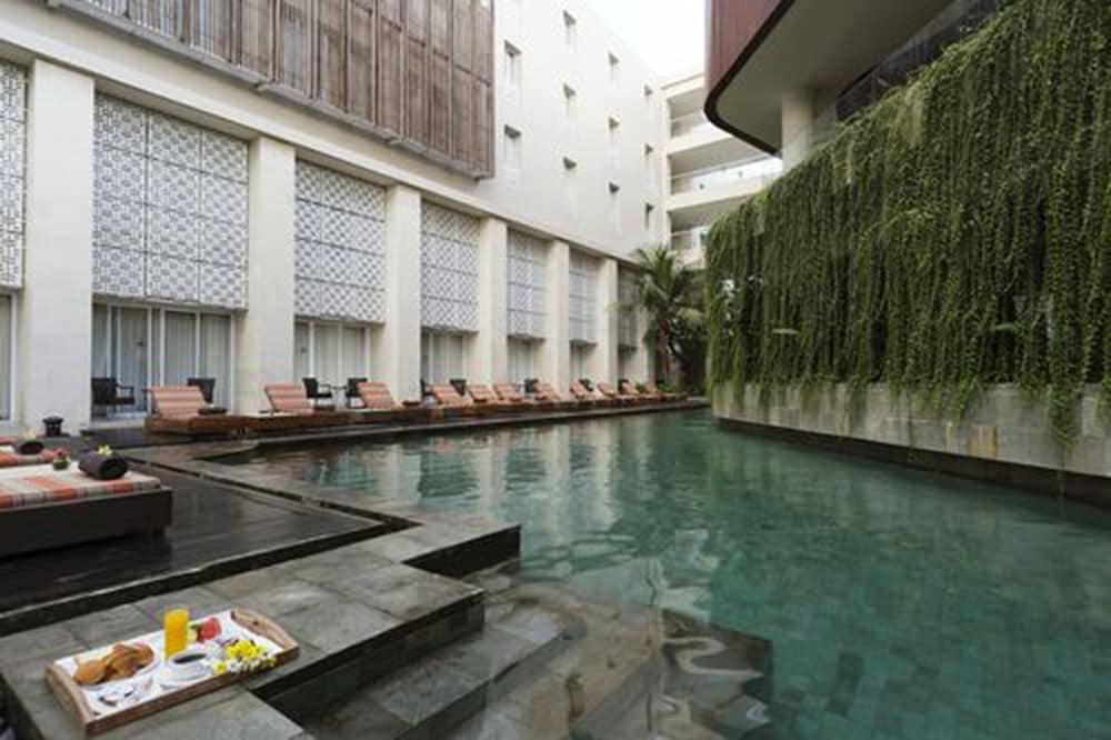Bali Paragon Resort Hotel Jimbaran Exterior foto