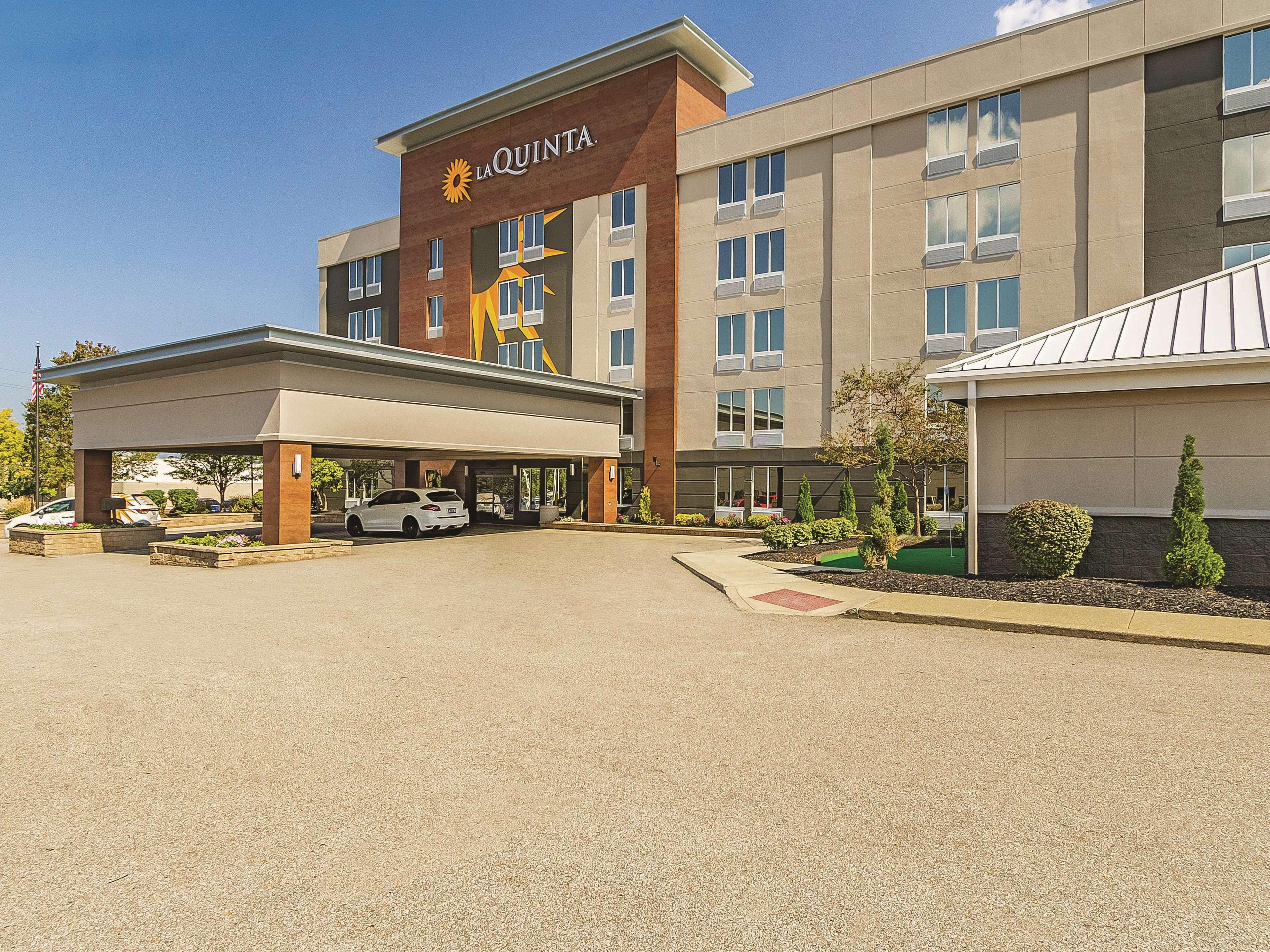 La Quinta By Wyndham Cleveland Airport West Hotel North Olmsted Exterior foto
