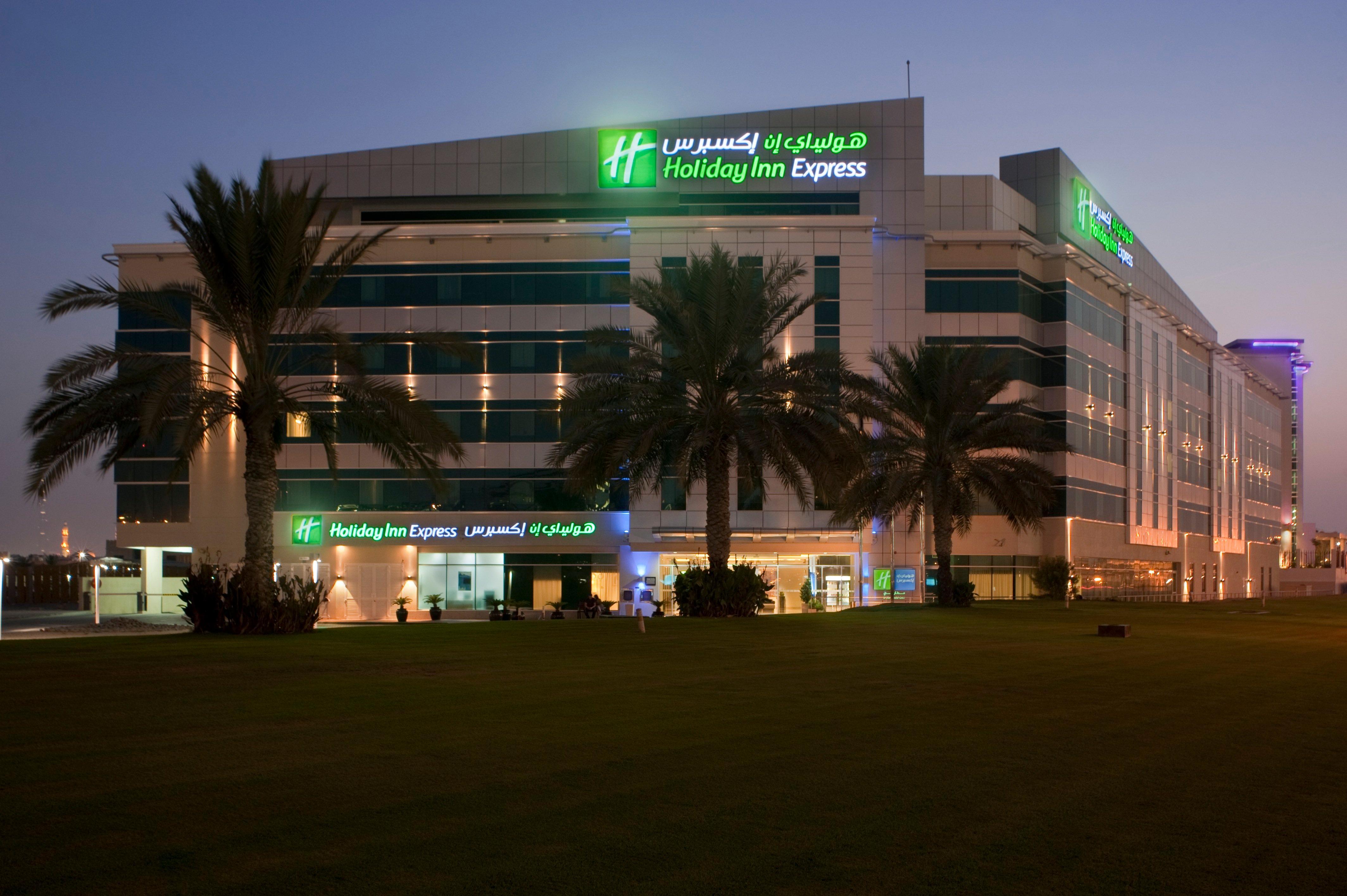 Holiday Inn Express Dubai Airport, An Ihg Hotel Exterior foto
