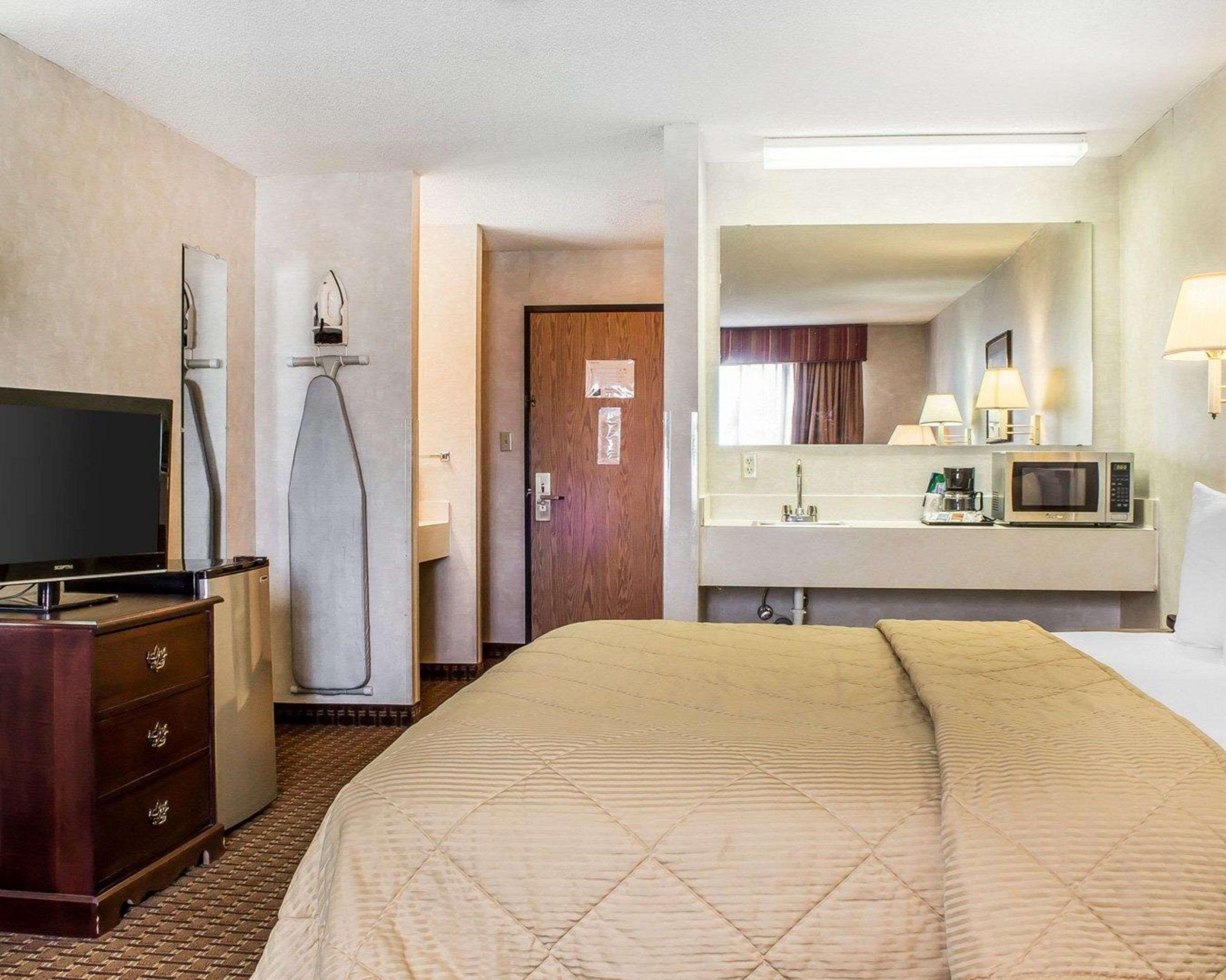 Quality Inn & Suites Yuma I-8 Exterior foto