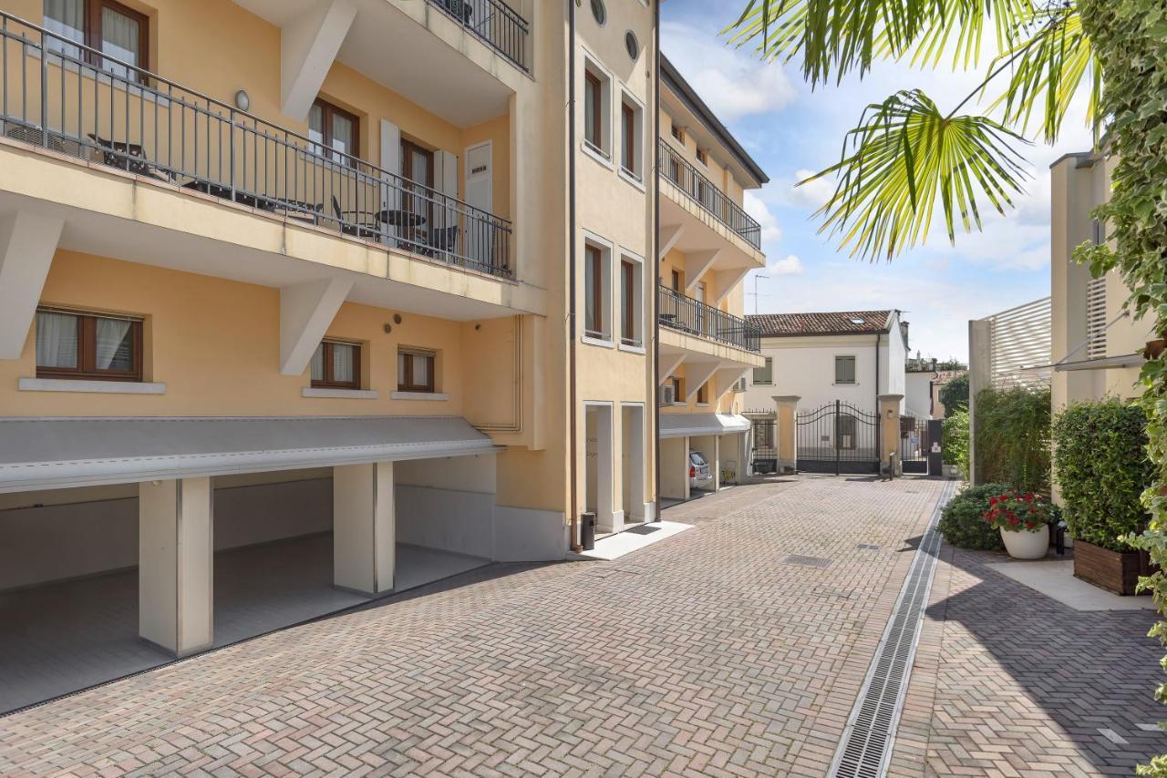 Palazzo Brando - Living Apartments Treviso Exterior foto