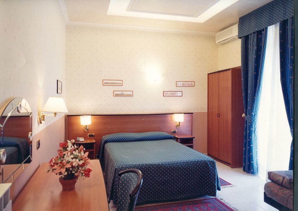 Hotel Verona Roma Habitación foto