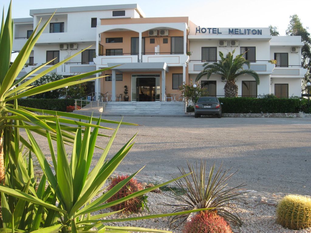Meliton Hotel Theológos Exterior foto