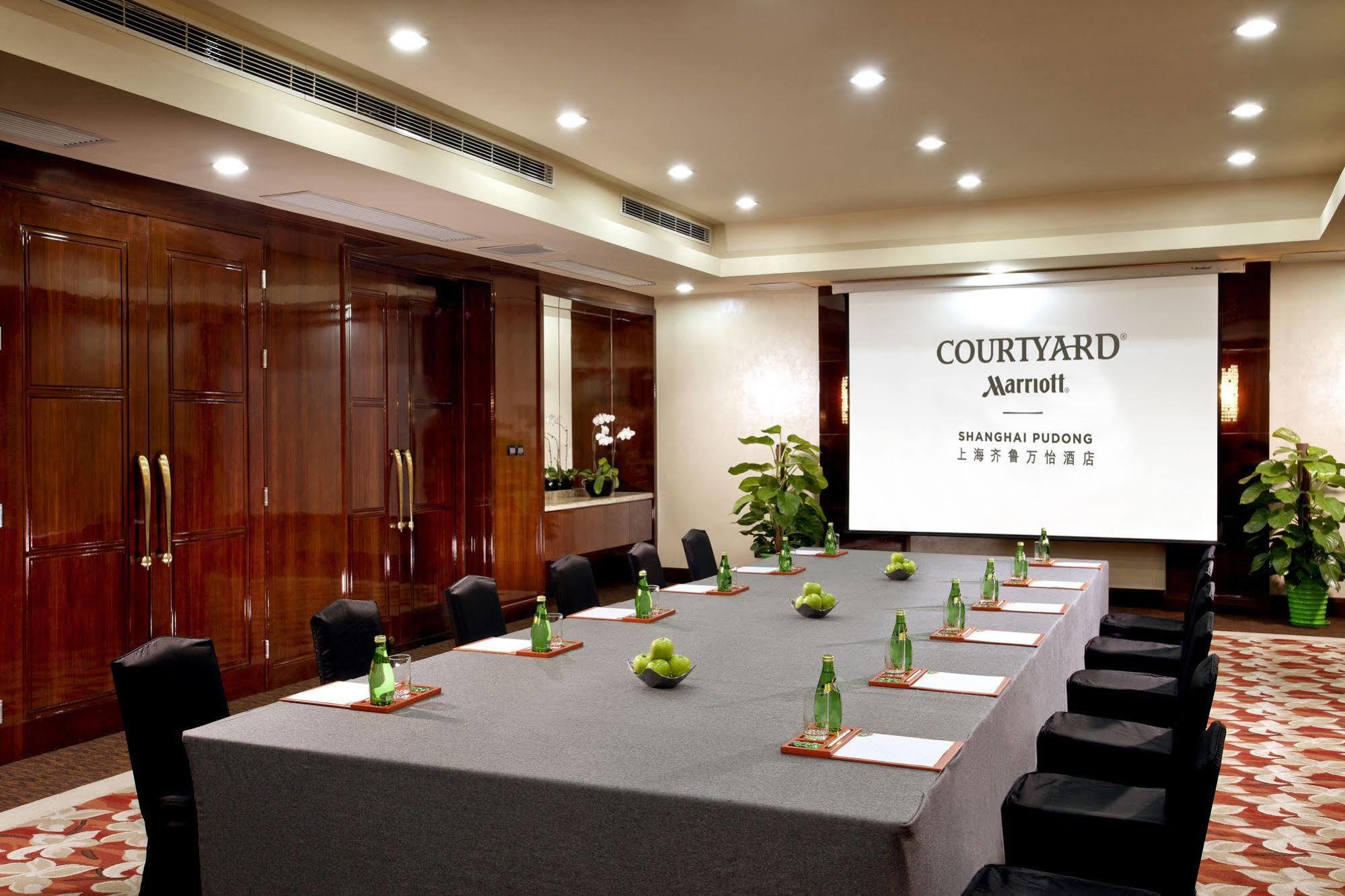 Courtyard By Marriott Shanghai Pudong Exterior foto