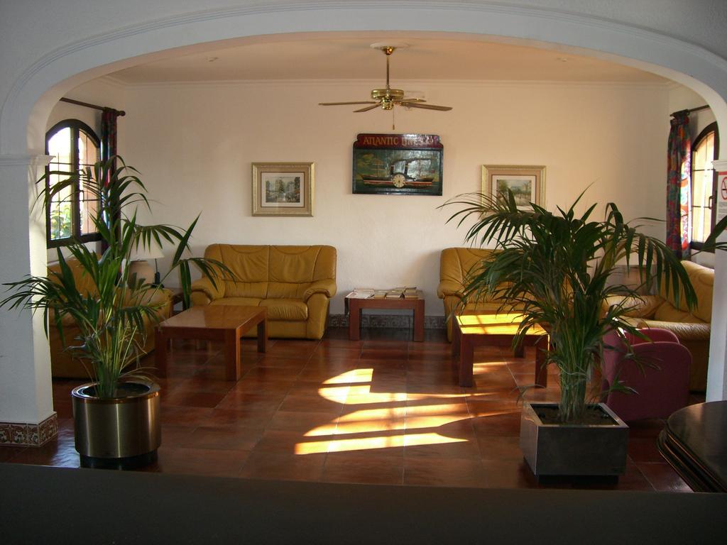Bahia Park Hotel Cala En Porter  Exterior foto