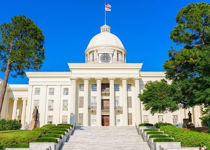 Alabama State Capitol photo