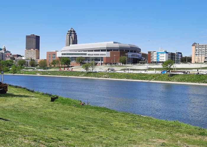 Wells Fargo Arena photo