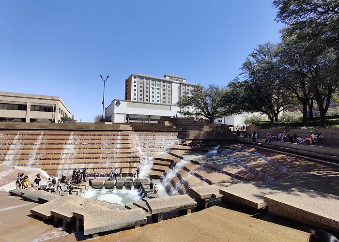 Fort Worth Water Gardens photo