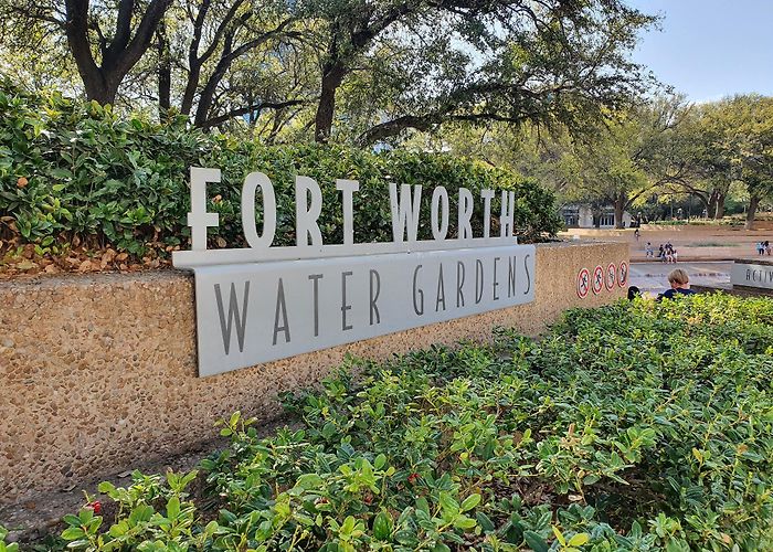 Fort Worth Water Gardens photo