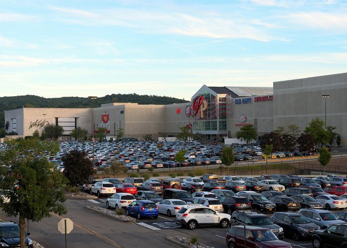 The Palisades Center Mall photo