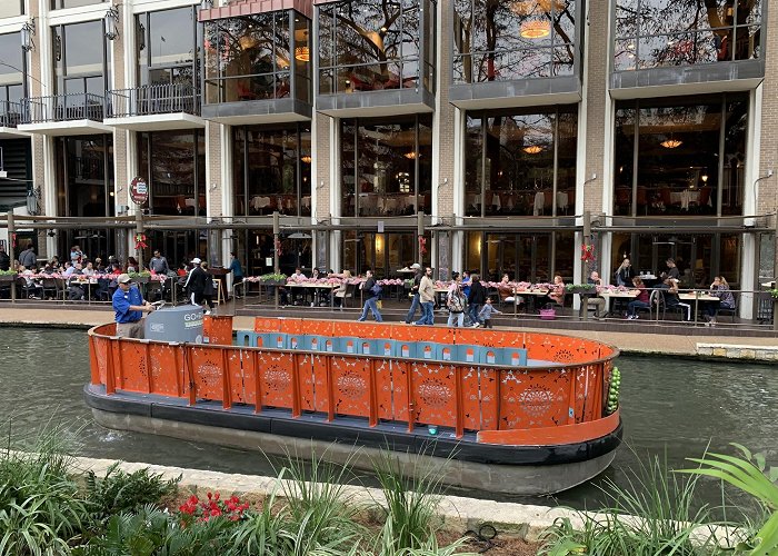 Shops at Rivercenter photo