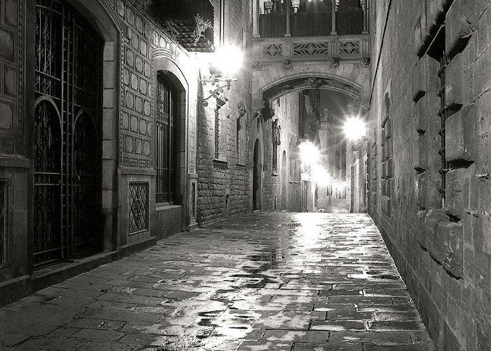 Gothic Quarter  (Barri Gotic) Barcelona, The Gothic Quarter (Barri Gòtic). Film | Behance :: Behance photo