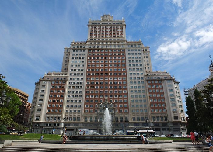 plaza  d'Espana Plaza de España in Madrid: 101 reviews and 179 photos photo