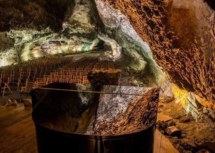 La Cueva de los Verdes Cueva de Los Verdes - CACT Lanzarote photo