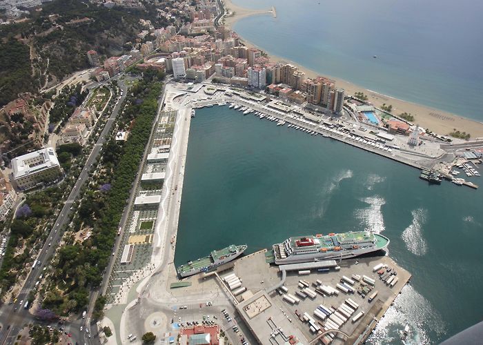 Muelle 1 Port - City - Port of Málaga photo