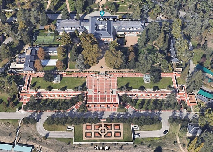 Palacio de la Zarzuela La casa de los Reyes: 'al descubierto' la parte más privada del ... photo