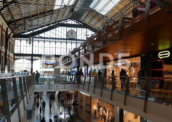 Principe Pio Train Station 4K Madrid Principe Pio Station shopping ... | Stock Video | Pond5 photo