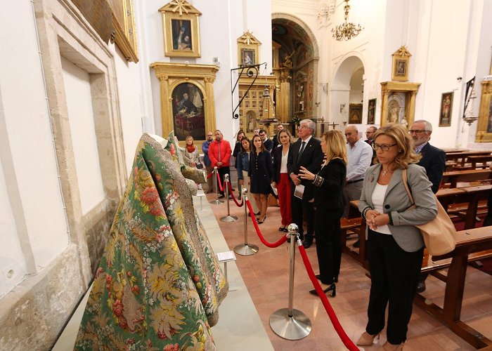 Santuario Hospital de la Caridad Inaugurada la exposición “Joyas textiles del Tesoro del Santuario ... photo