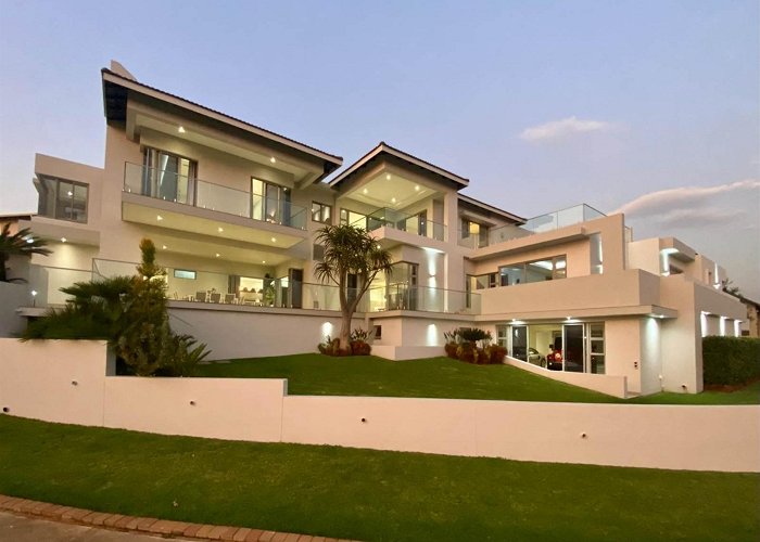 Waterkloof Golf Club 5 Bed House for sale in Waterkloof Golf Estate | T4171148 | Private ... photo