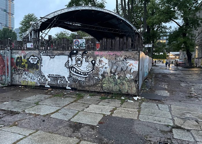 RAW One Truth Dog, RAW Berlin, 2023 by One Truth - Street Art Cities photo