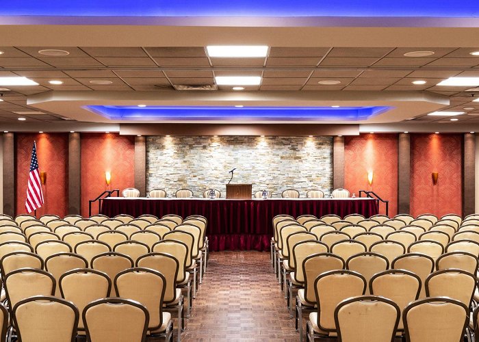 African Enterprise Conference Centre Event Venues in Newark NJ | Holiday Inn Newark International Airport photo