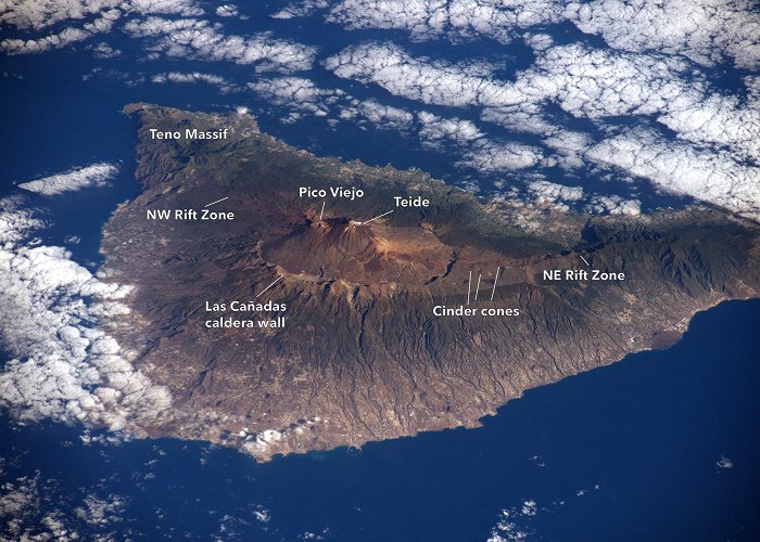 Las Montanas de Anaga Annotated Volcano: A Spectacular View of Tenerife From the ISS | WIRED photo