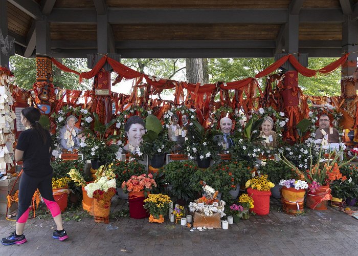 Market Theater Memorials for victims of the Fourth of July parade shooting ... photo