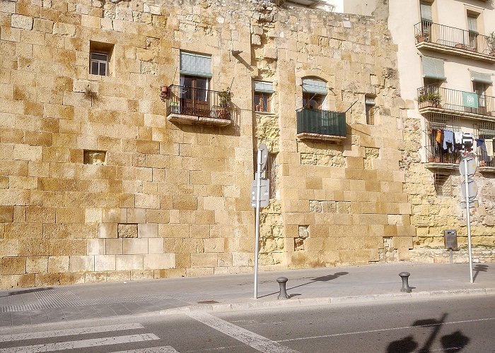 Catalonia College of Architects House built into Roman wall, Tarragona (Catalonia) : r/architecture photo